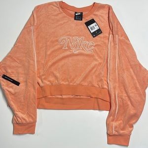 Nike , Nike Loose Fit  Size XXL color : very nice light orange. Womens.